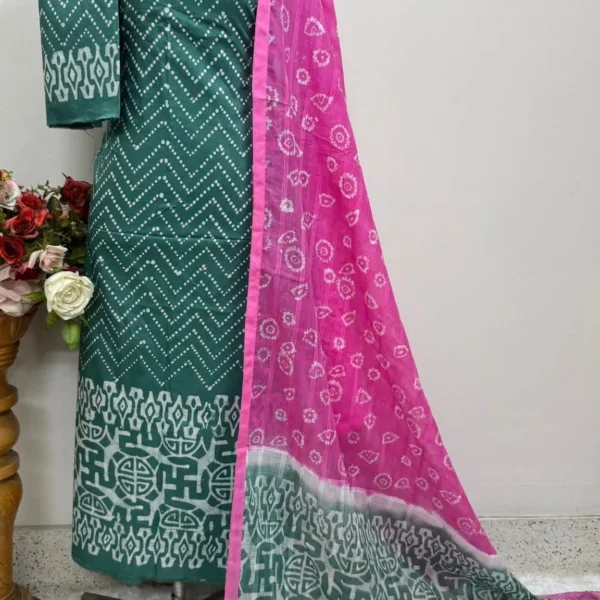 ন্যাচারাল-টাই-ডাই-বাটিক-থ্রি-পিস-37